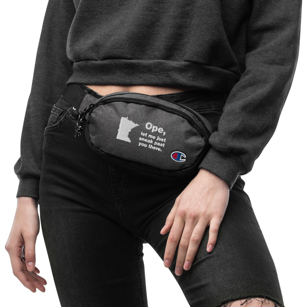 My fanny pack finally arrived. Perfect to hide my fupa. : r